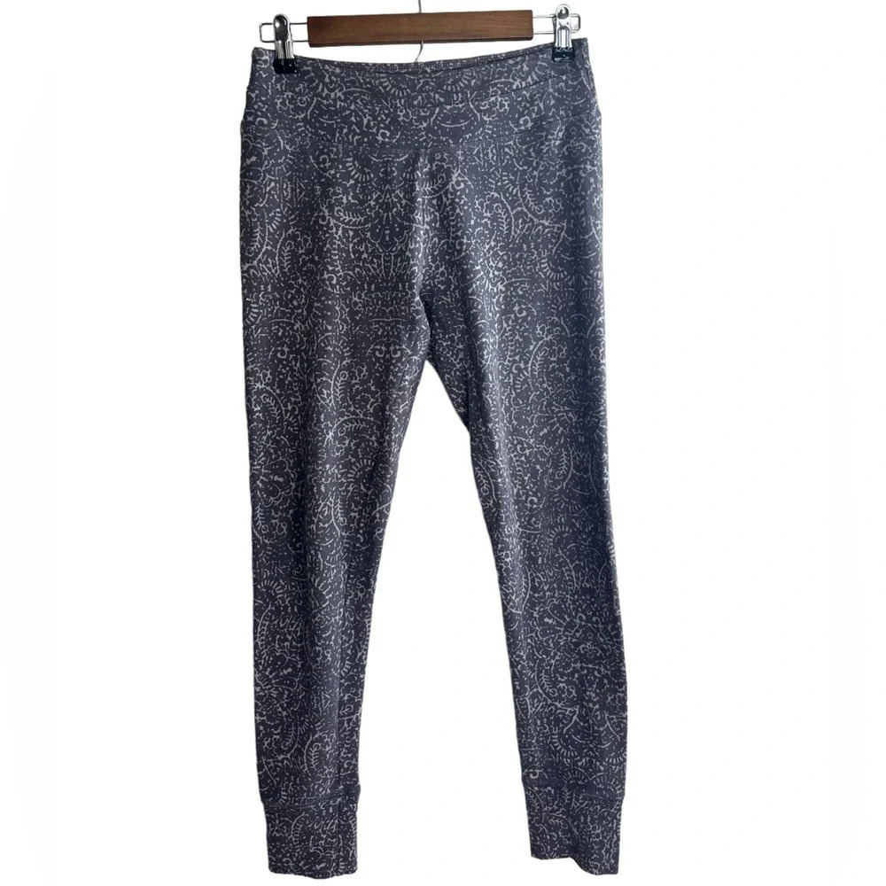 Eddie Bauer • Floral Aztec Print Gray Leggings